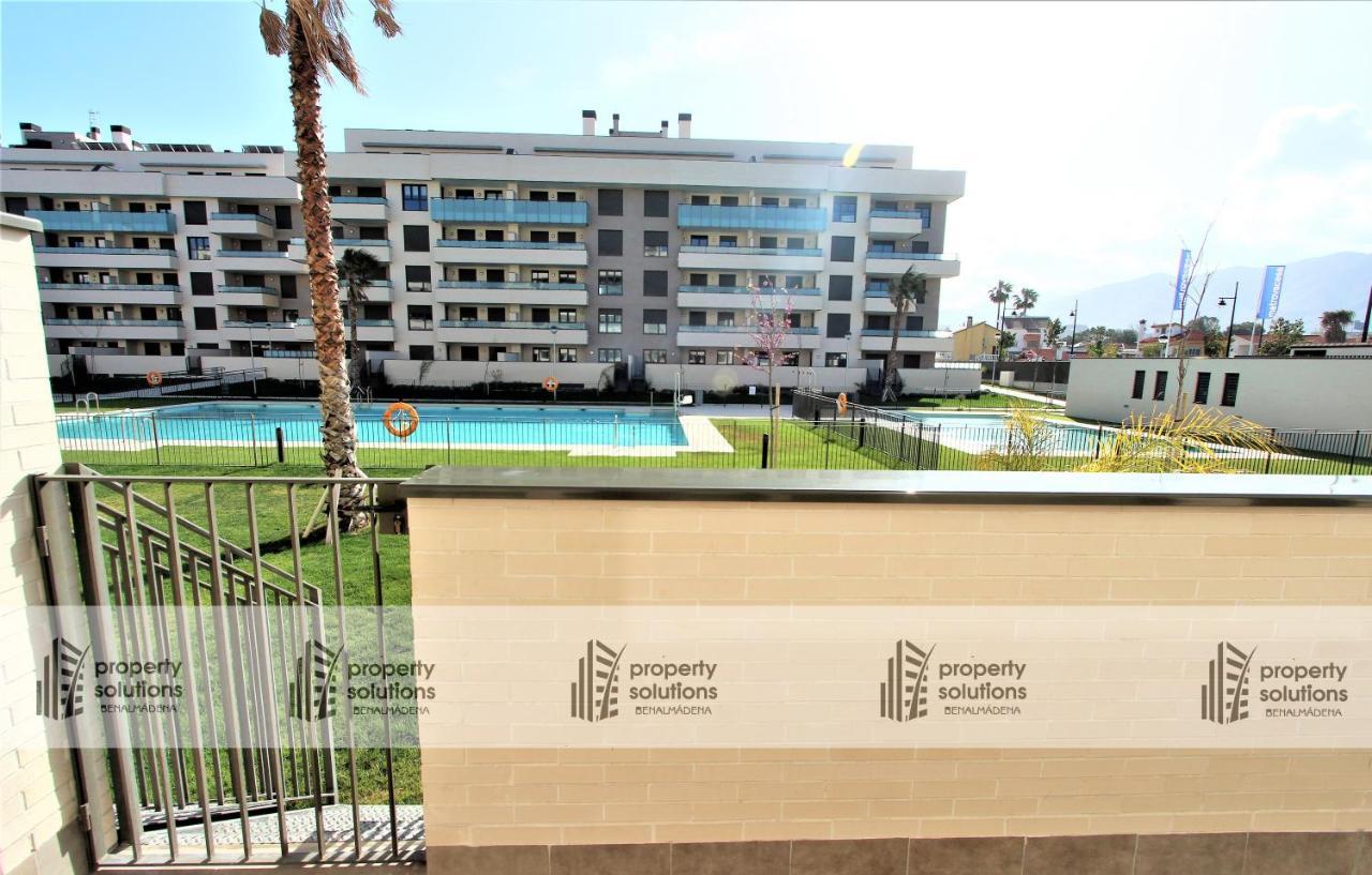 Apartamento Playa Los Álamos - Segunda línea de playa - Piscina - Playa a 300 metros - PARKING GRATIS - EXCELENTE CONEXIÓN WIFI Torremolinos Exterior foto