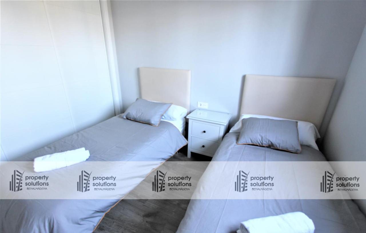 Apartamento Playa Los Álamos - Segunda línea de playa - Piscina - Playa a 300 metros - PARKING GRATIS - EXCELENTE CONEXIÓN WIFI Torremolinos Exterior foto