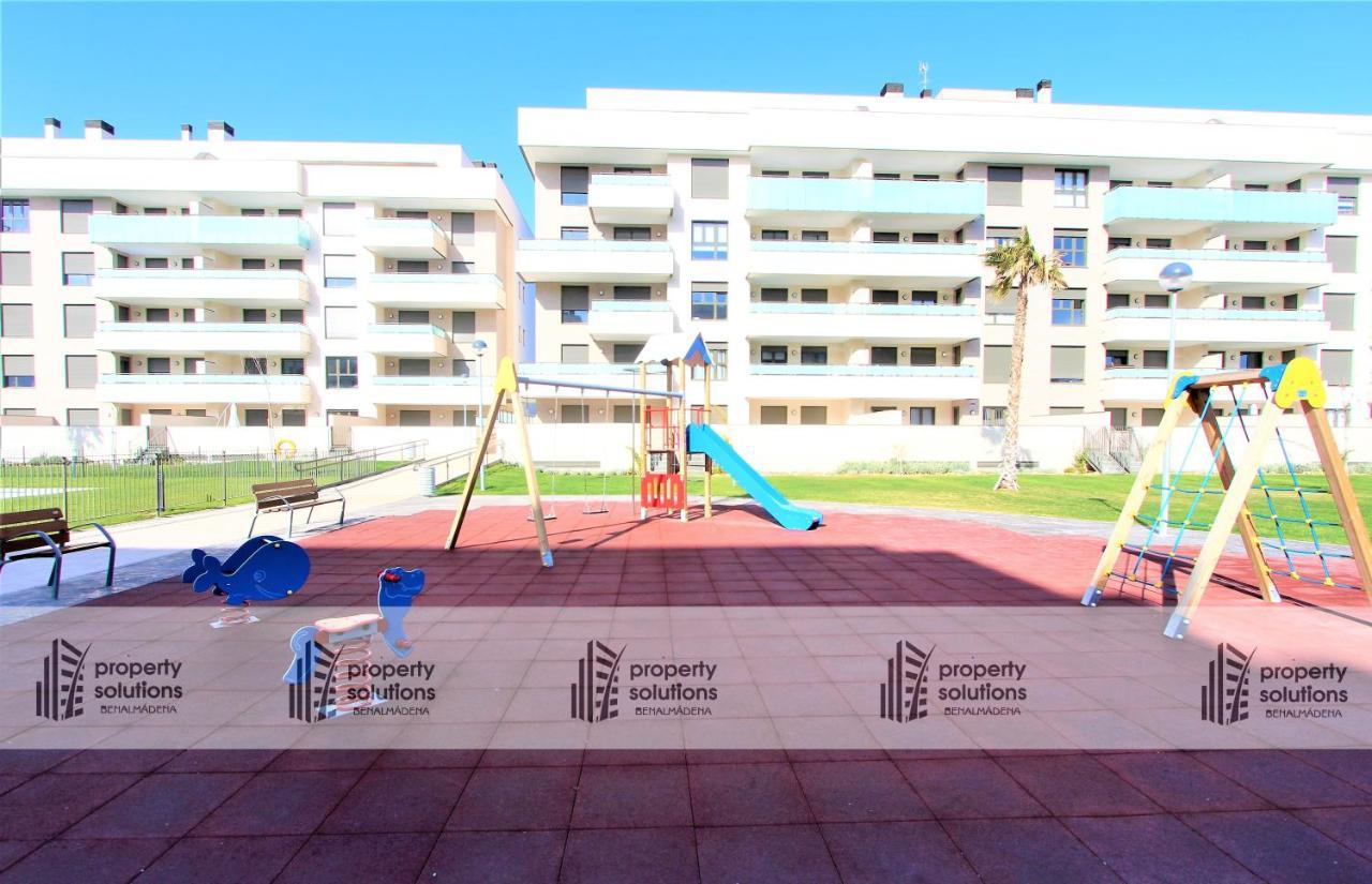 Apartamento Playa Los Álamos - Segunda línea de playa - Piscina - Playa a 300 metros - PARKING GRATIS - EXCELENTE CONEXIÓN WIFI Torremolinos Exterior foto